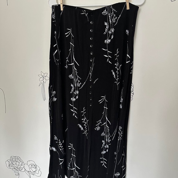 Black and White Floral Midi Skirt RL RICHARD NEW YORK - Picture 1 of 4